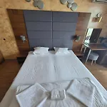 Guest Skalite 3*
