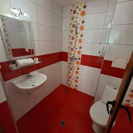 Skalite 3*