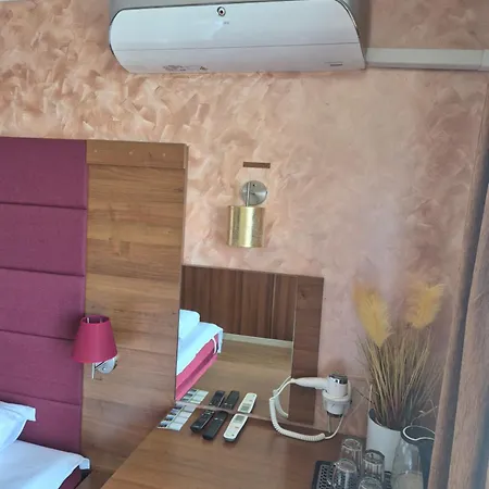 Guest Rooms Skalite Guest house