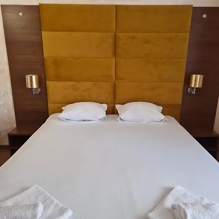 Guest house Guest Rooms Skalite