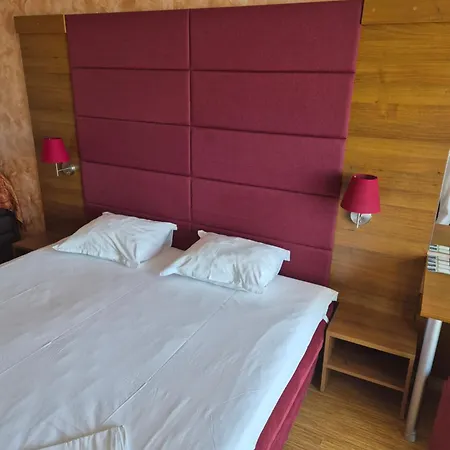 Guest Rooms Skalite Guest house 3*