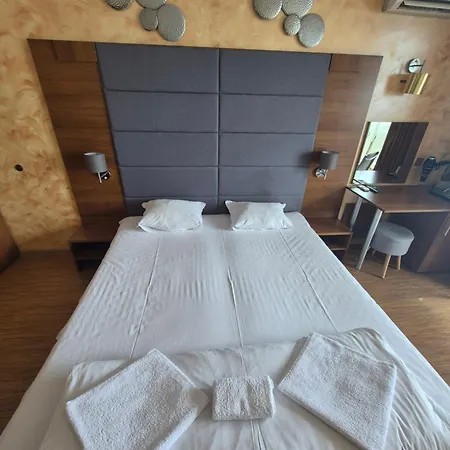 Guest Skalite 3*